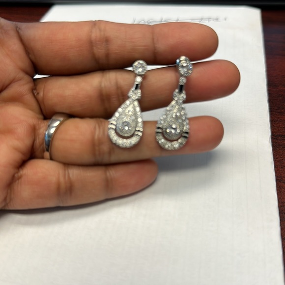 Fashion Jewelry Cubic Zirconia Silver Hoop Earrings Women Gifts A Pair/set - Picture 6 of 6